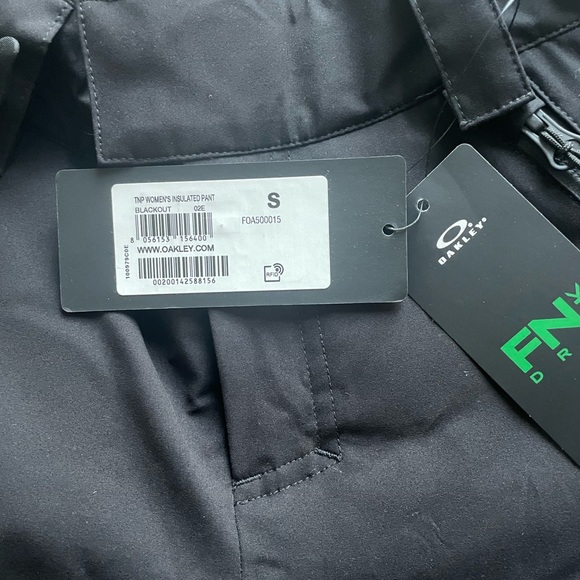 Oakley Women's Insulated Pant - Picture 7 of 8